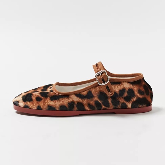 Urban Outfitters Velvet Mary Leopard Jane Flats size 7 New - Picture 4 of 7